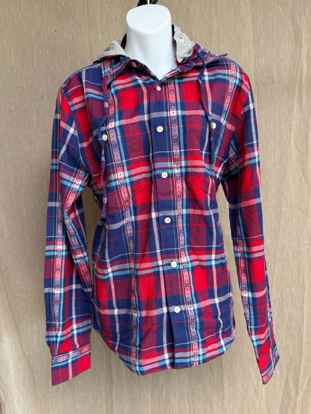 Threads 4 Thought Red & Navy Plaid Hooded Button-Up
